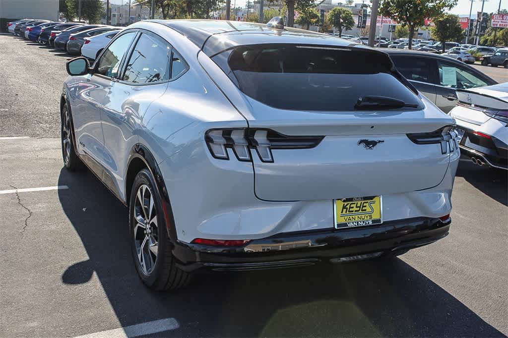 Thumbnail: 2022 Ford Mustang Mach-E - 7