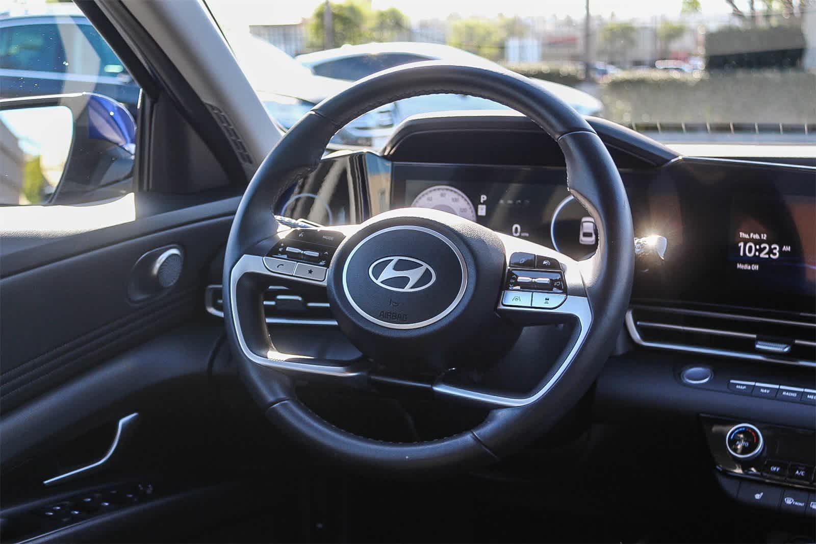 Thumbnail: 2025 Hyundai Elantra - 19