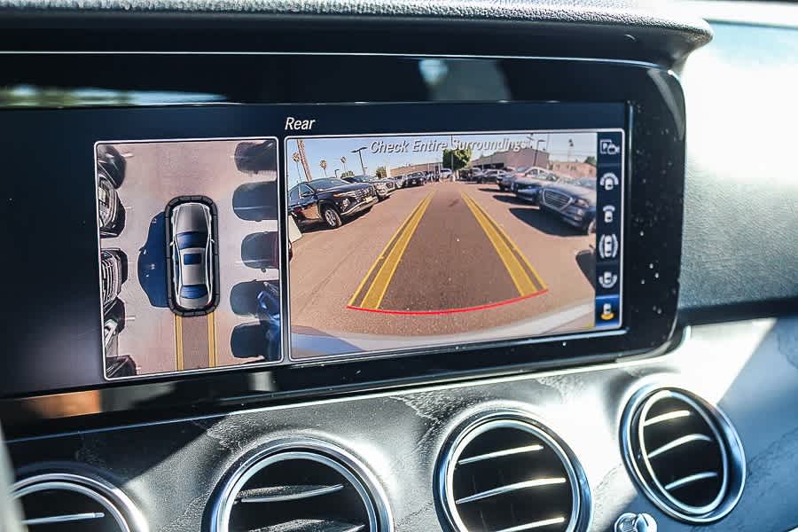 Thumbnail: 2019 Mercedes-Benz E-Class - 23