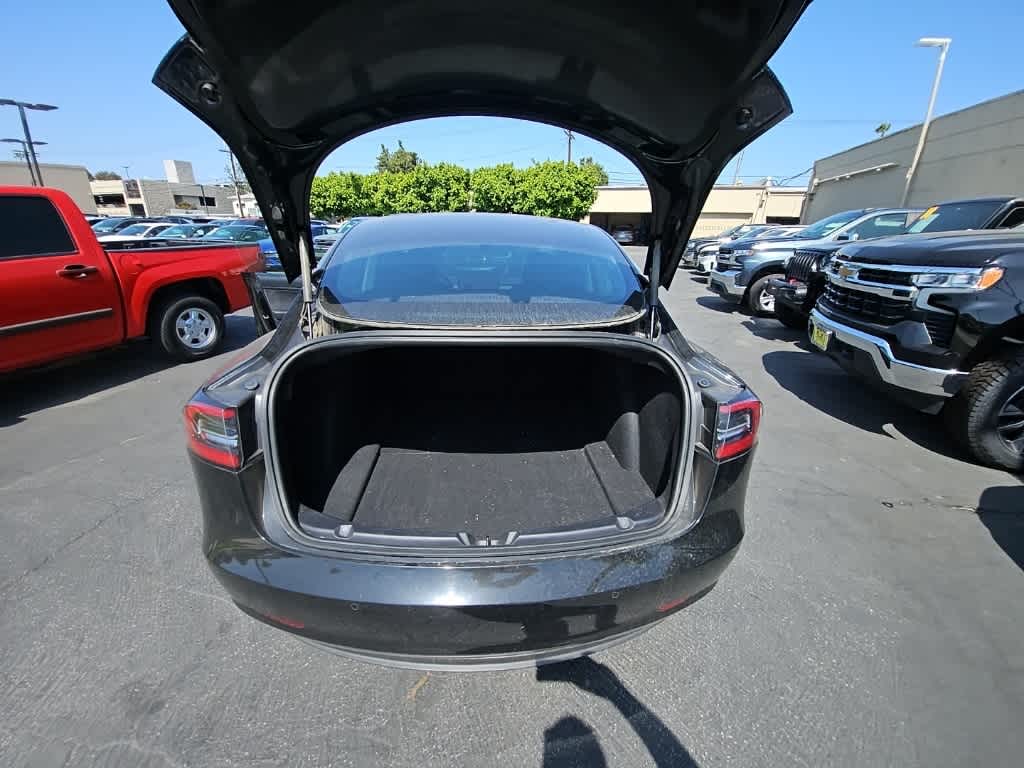 Thumbnail: 2020 Tesla Model 3 - 23