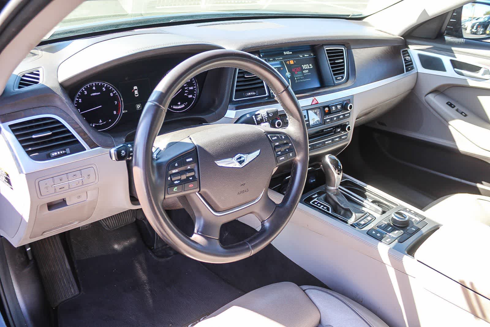 Thumbnail: 2017 Genesis G80 - 24