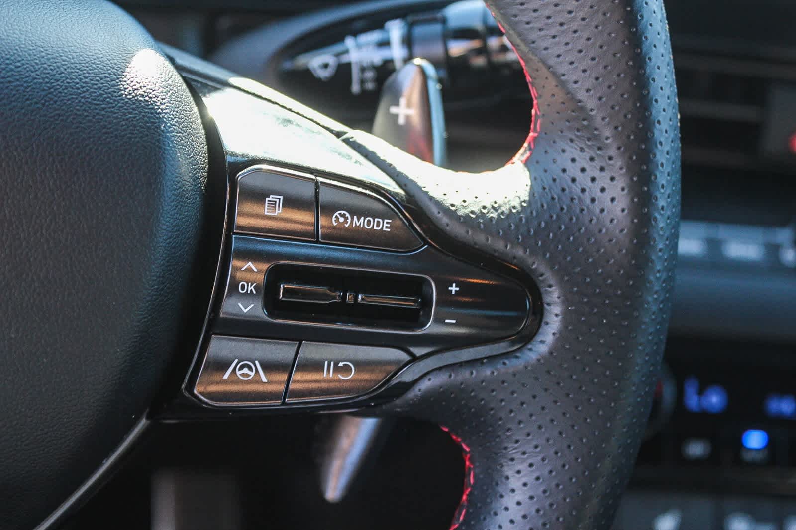 Thumbnail: 2023 Hyundai Elantra - 31