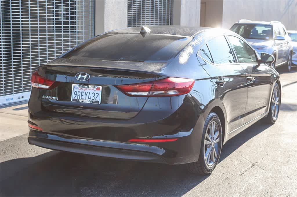 Thumbnail: 2018 Hyundai Elantra - 4