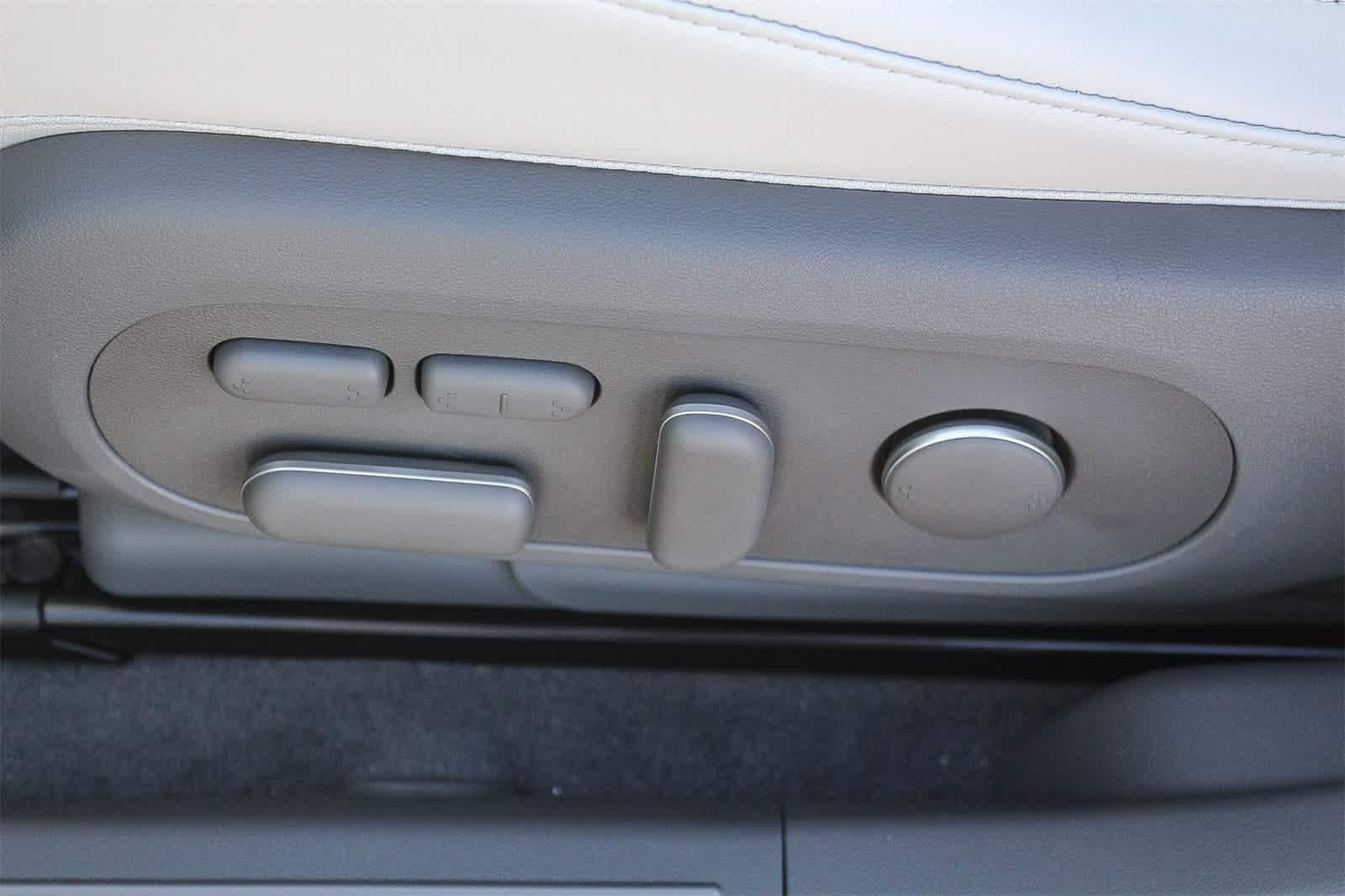 Thumbnail: 2026 Hyundai Ioniq 5 - 28