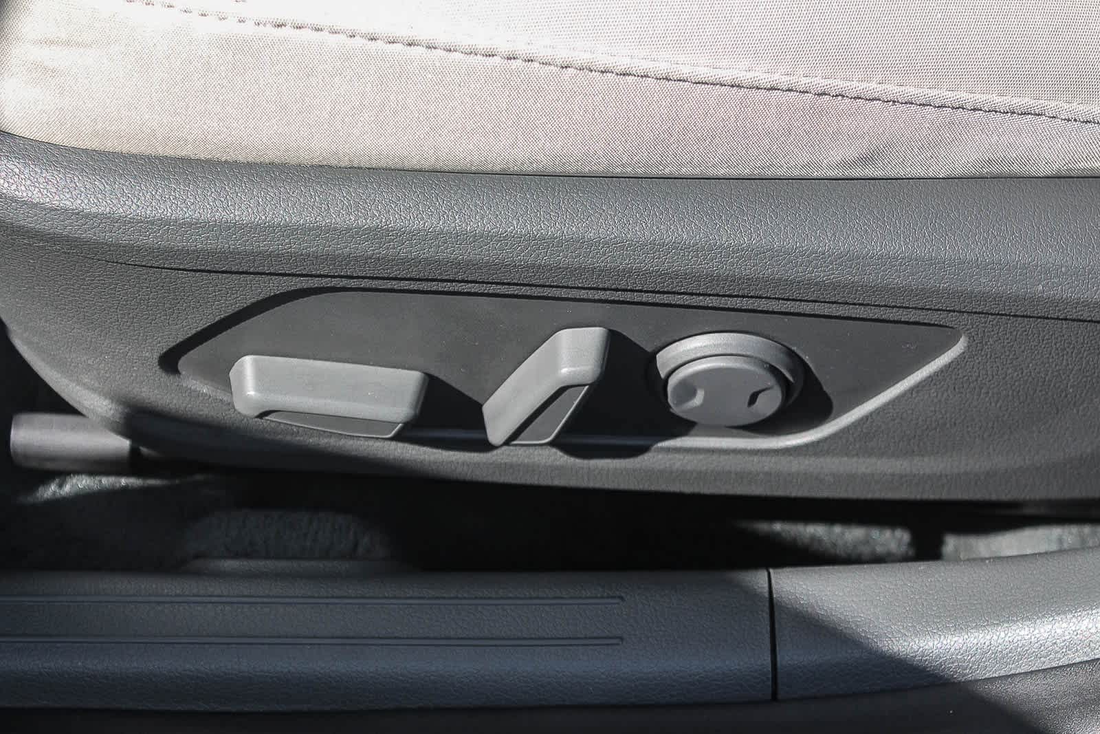 Thumbnail: 2023 Hyundai Sonata - 27