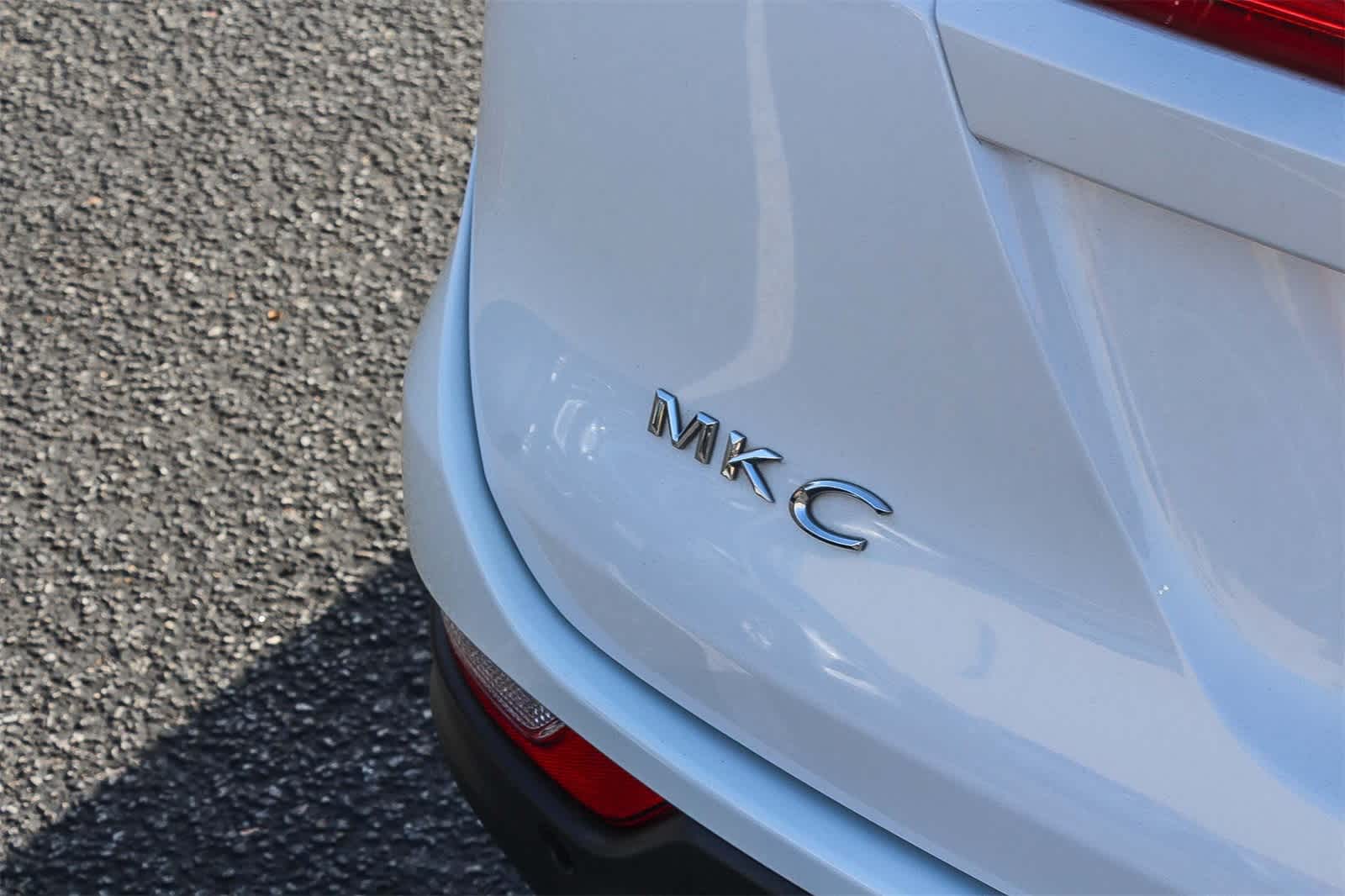 Thumbnail: 2015 Lincoln MKC - 9