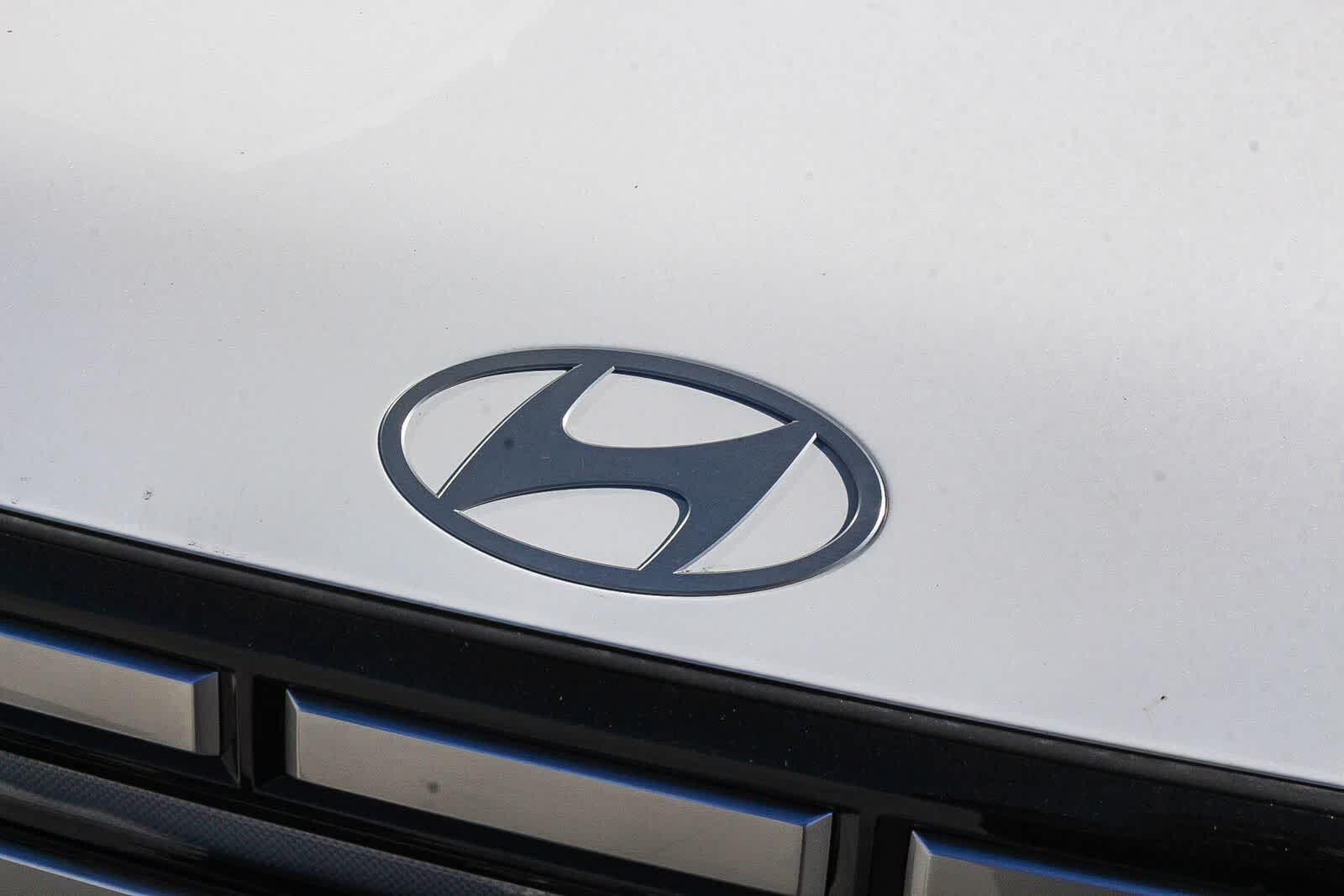 Thumbnail: 2026 Hyundai Santa Fe - 13