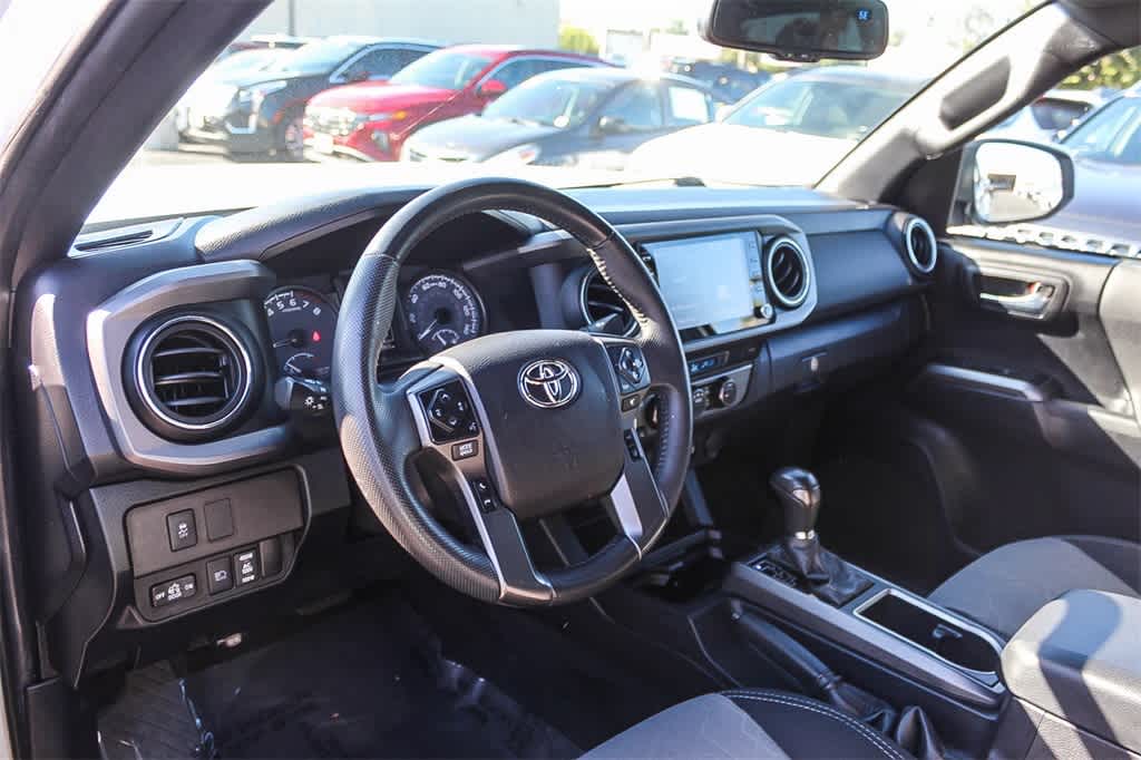 Thumbnail: 2021 Toyota Tacoma - 17