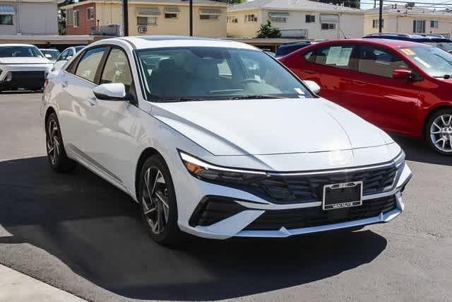 Thumbnail: 2025 Hyundai Elantra - 3