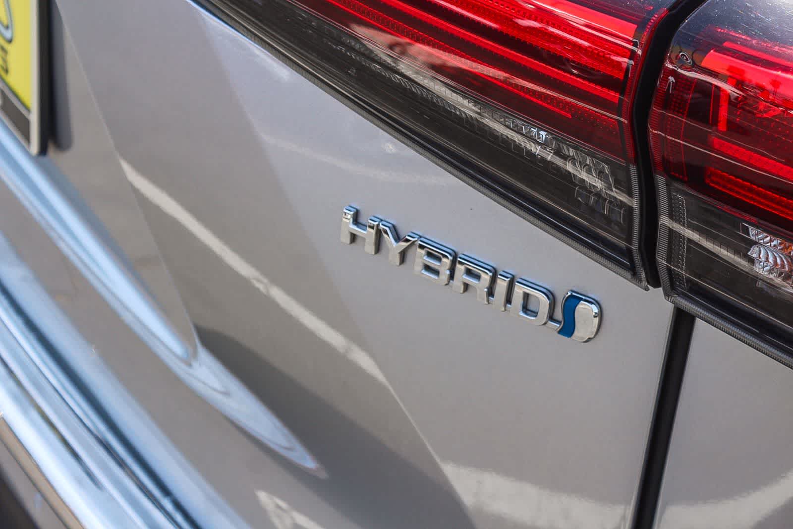 Thumbnail: 2021 Toyota Highlander - 12