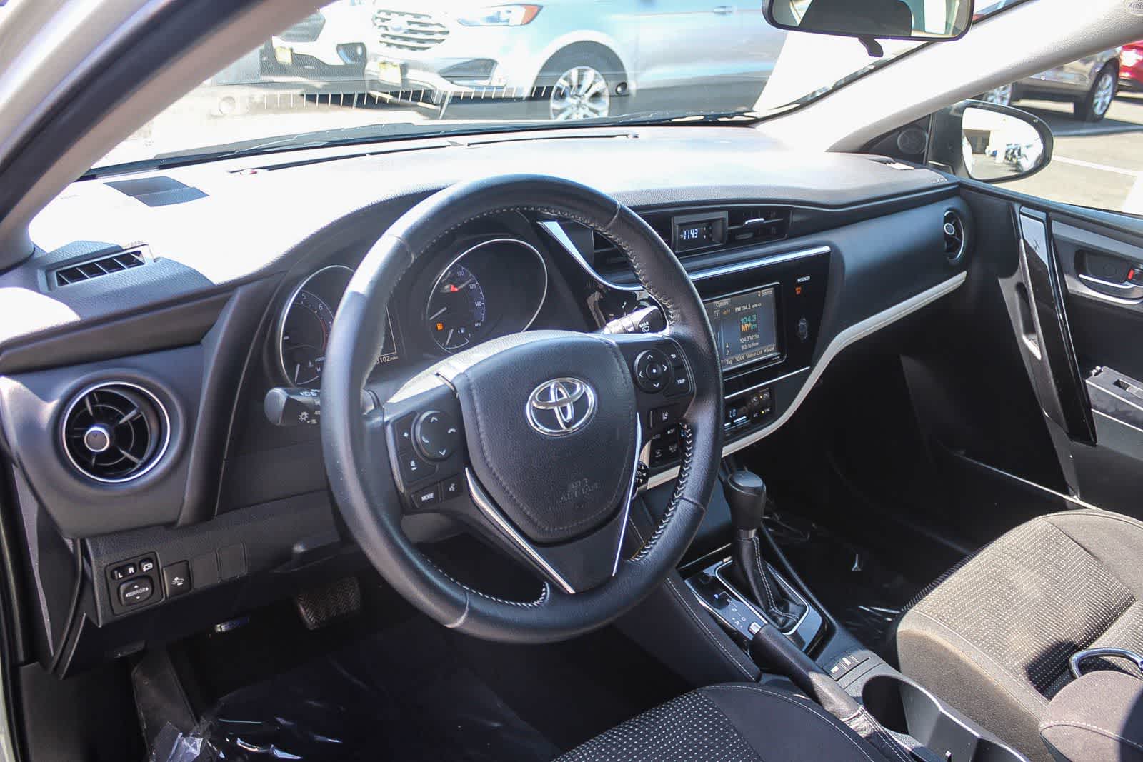 Thumbnail: 2018 Toyota Corolla iM - 23