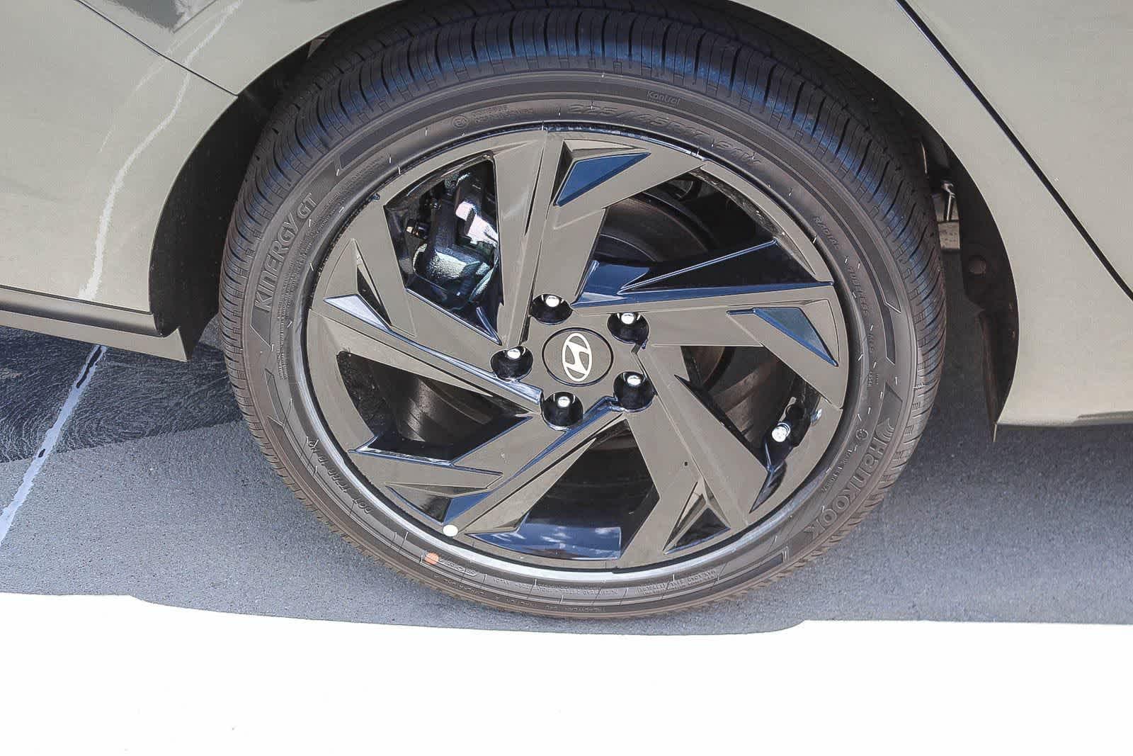 Thumbnail: 2026 Hyundai Elantra - 11