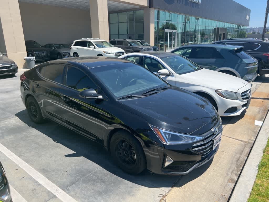 Thumbnail: 2020 Hyundai Elantra - 4