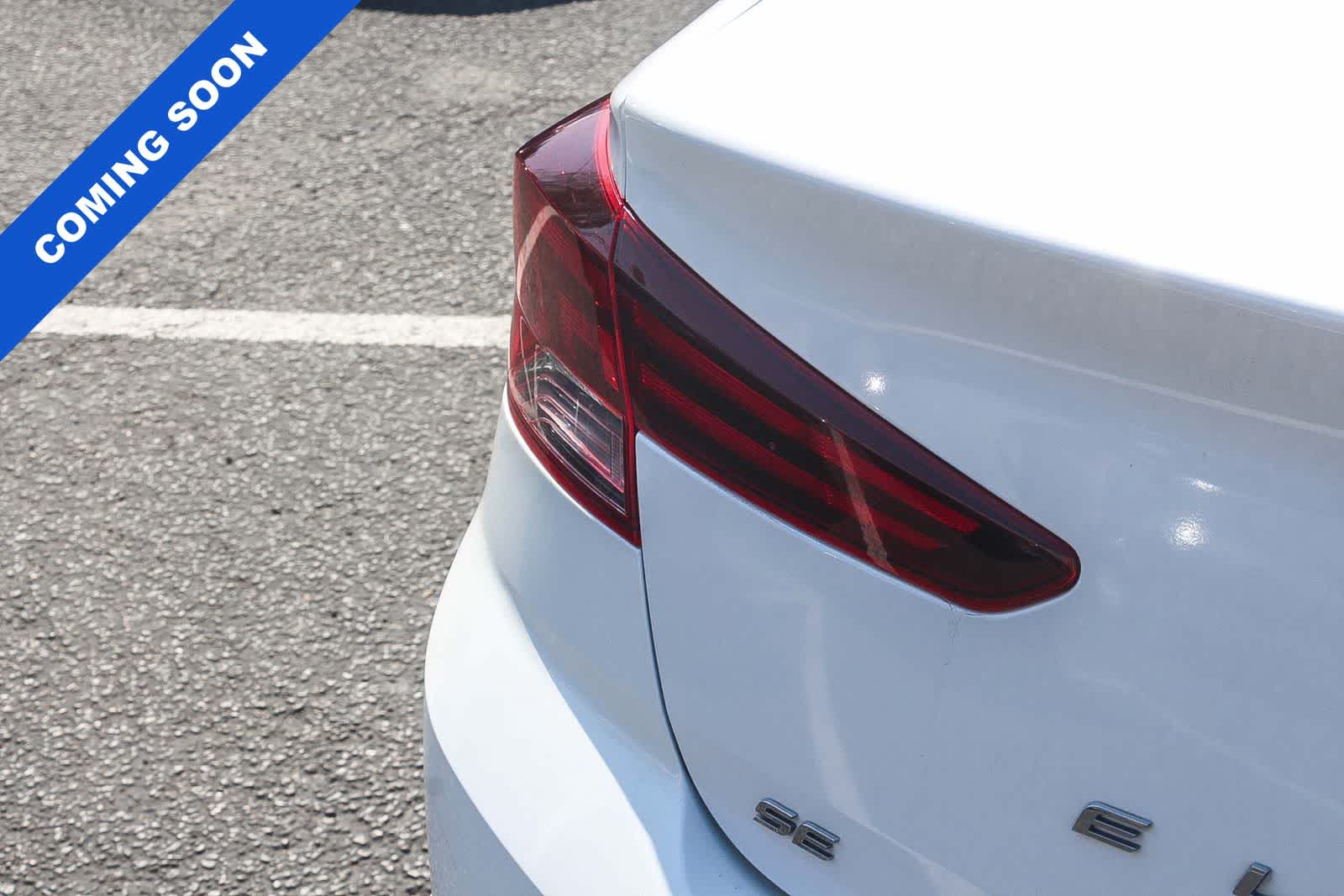 Thumbnail: 2019 Hyundai Elantra - 8