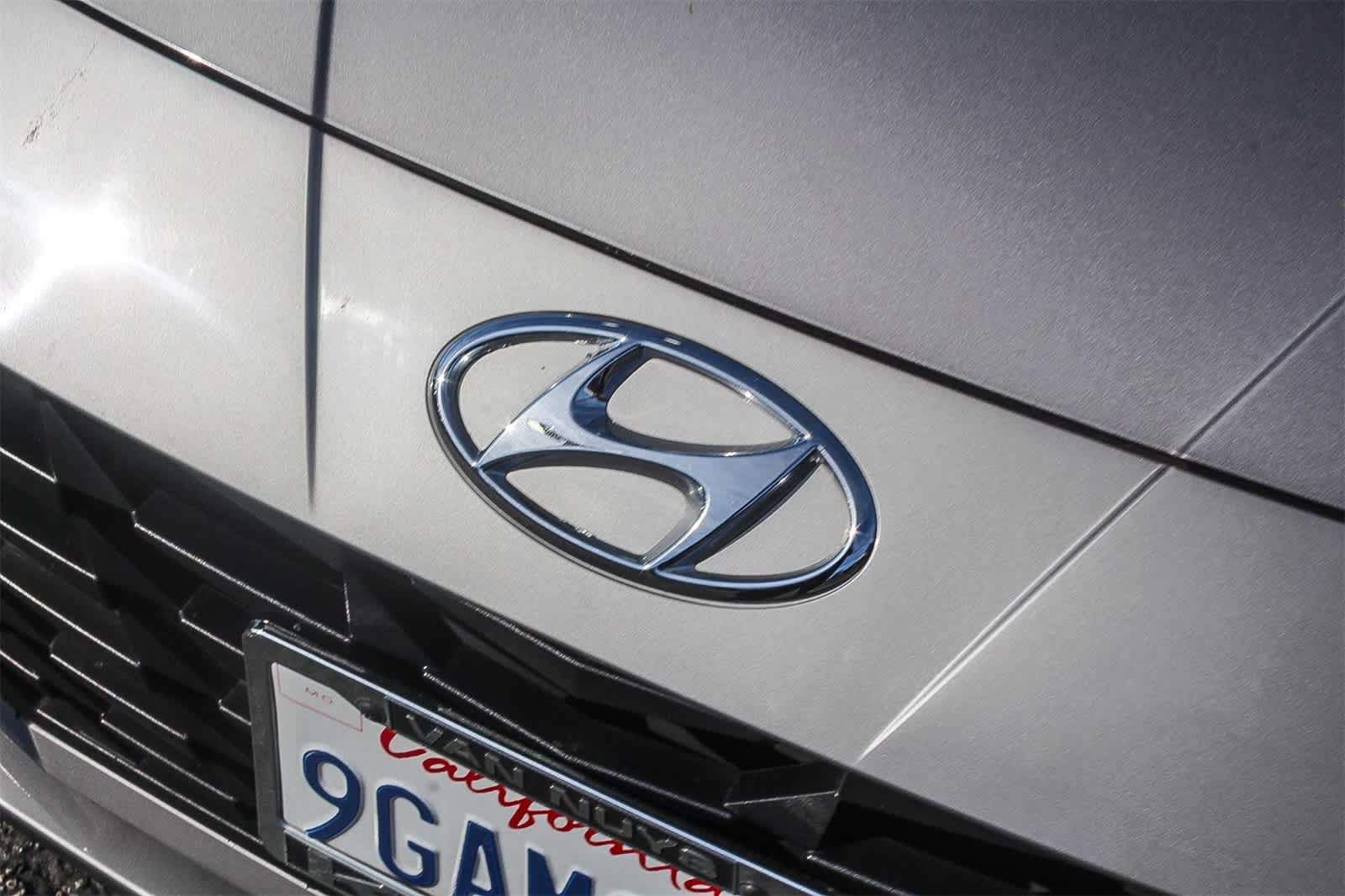 Thumbnail: 2023 Hyundai Elantra - 14