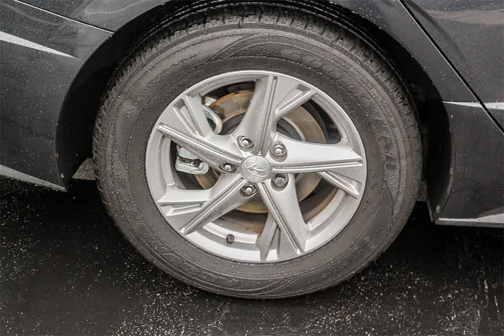 Thumbnail: 2021 Hyundai Sonata - 9