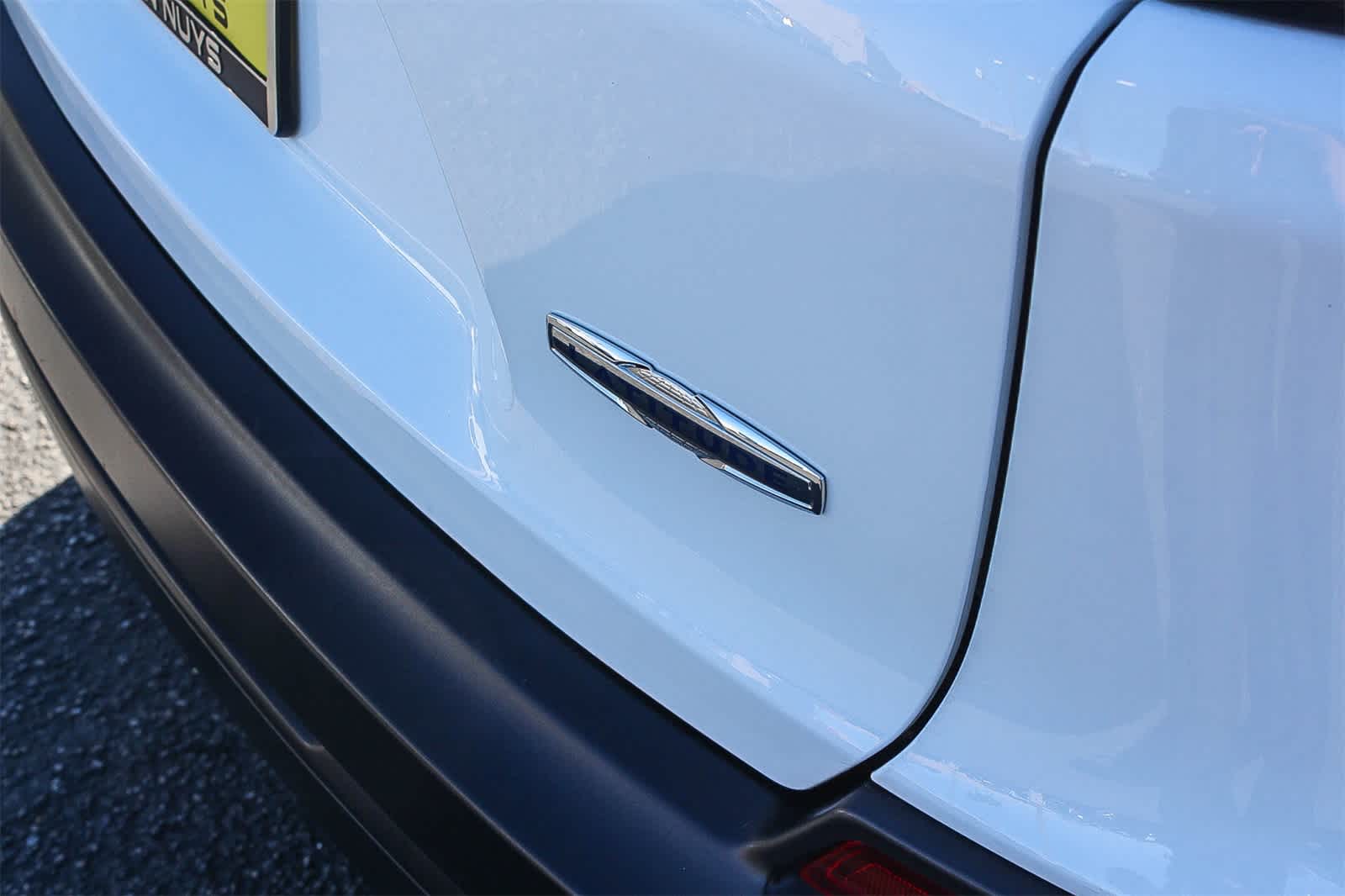 Thumbnail: 2019 Jeep Cherokee - 11