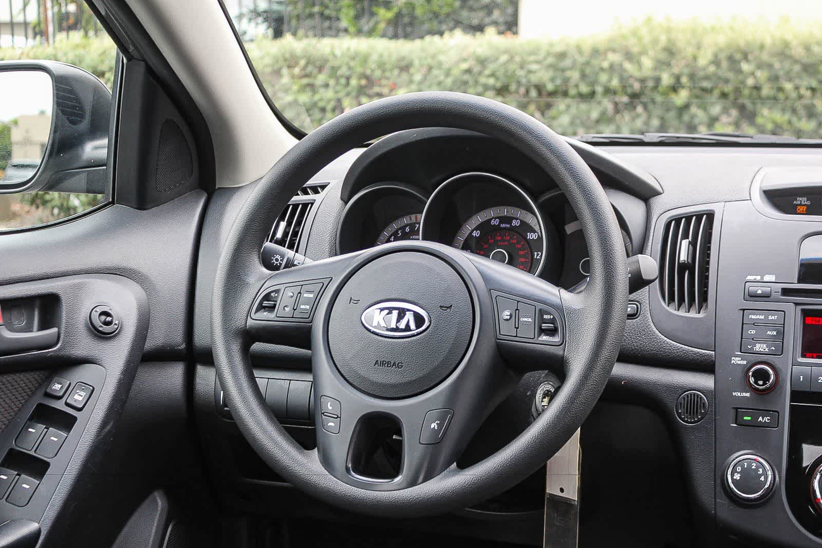 Thumbnail: 2012 Kia Forte - 21