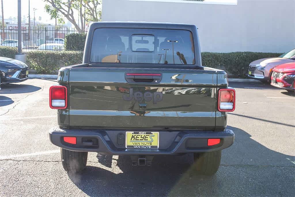 Thumbnail: 2022 Jeep Gladiator - 5