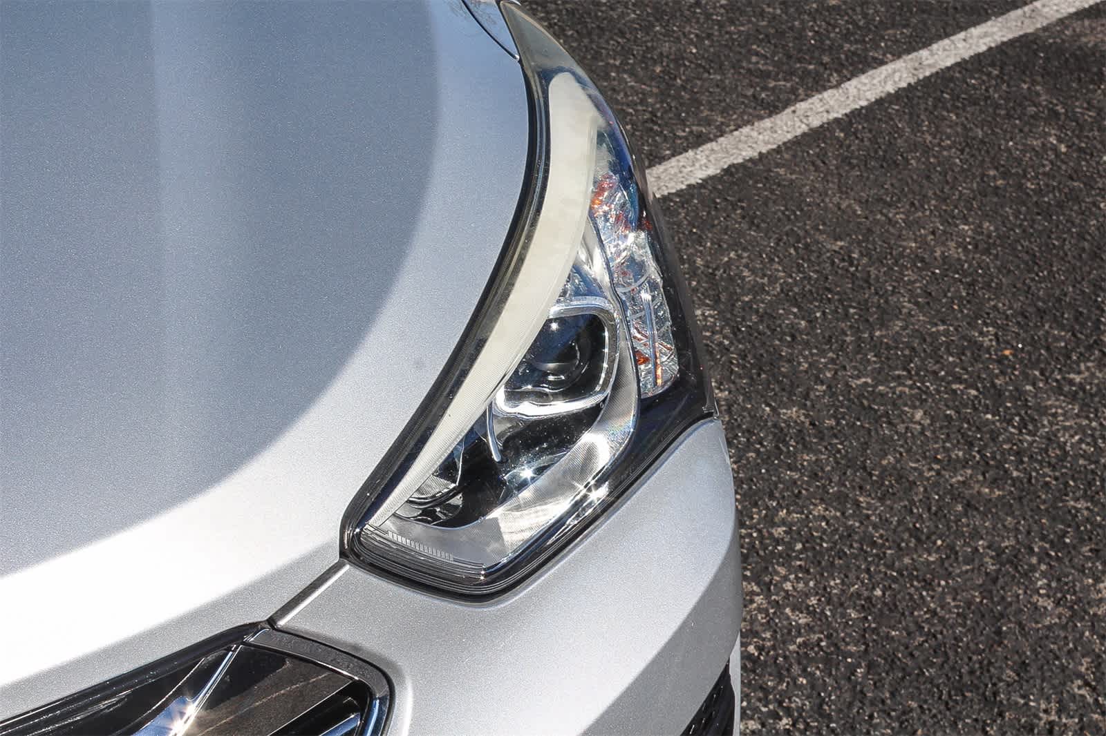 Thumbnail: 2013 Hyundai Santa Fe - 16