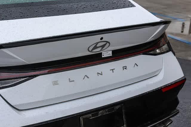 Thumbnail: 2025 Hyundai Elantra - 25