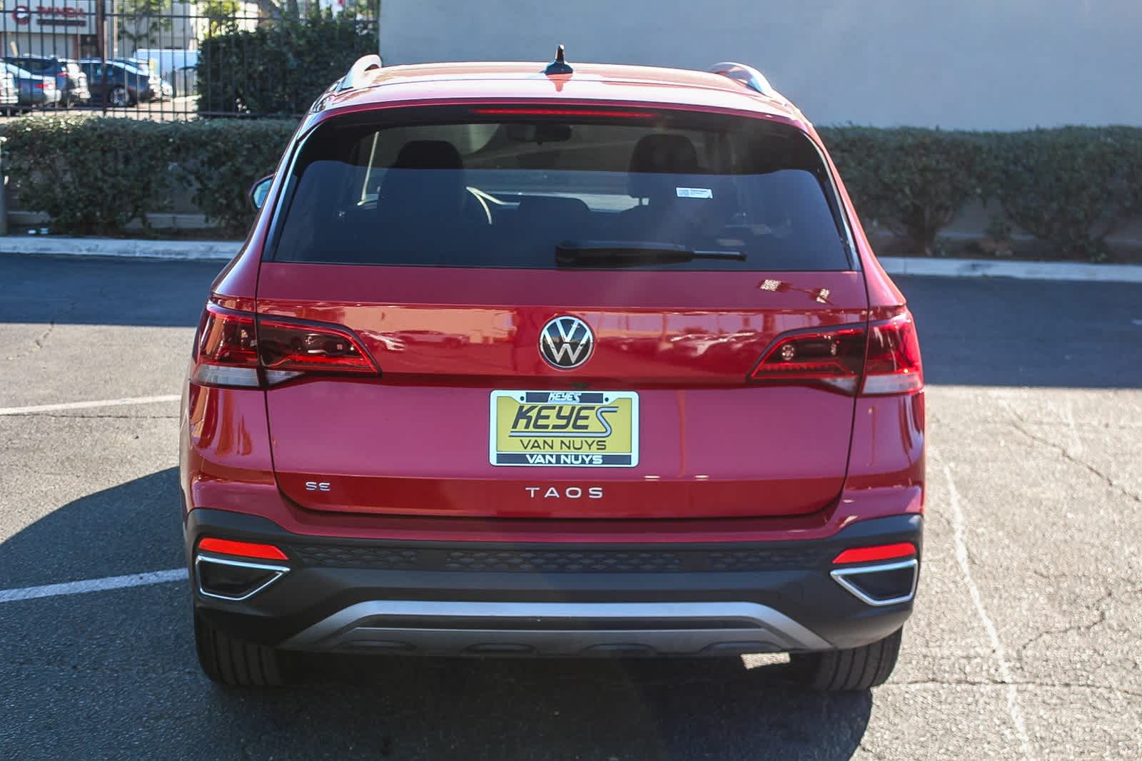 Thumbnail: 2023 Volkswagen Taos - 6