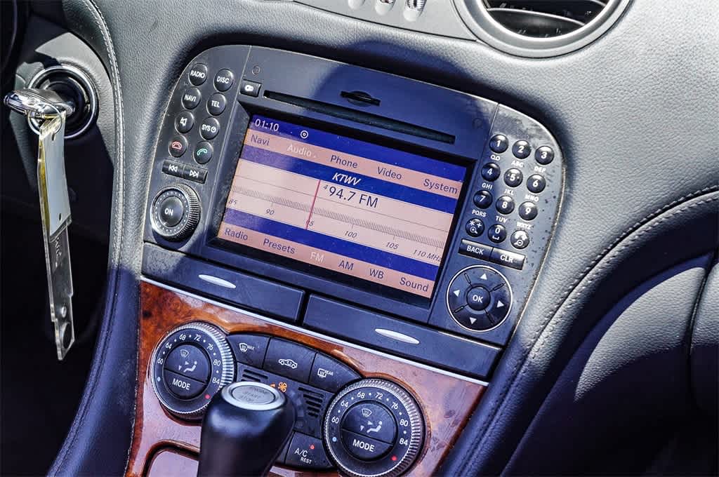 Thumbnail: 2009 Mercedes-Benz SL-Class - 17