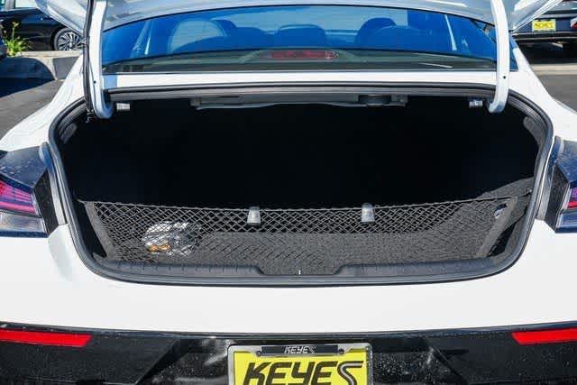 Thumbnail: 2025 Hyundai Elantra - 17