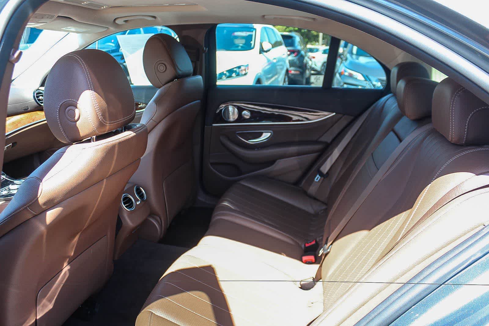 Thumbnail: 2017 Mercedes-Benz E-Class - 23