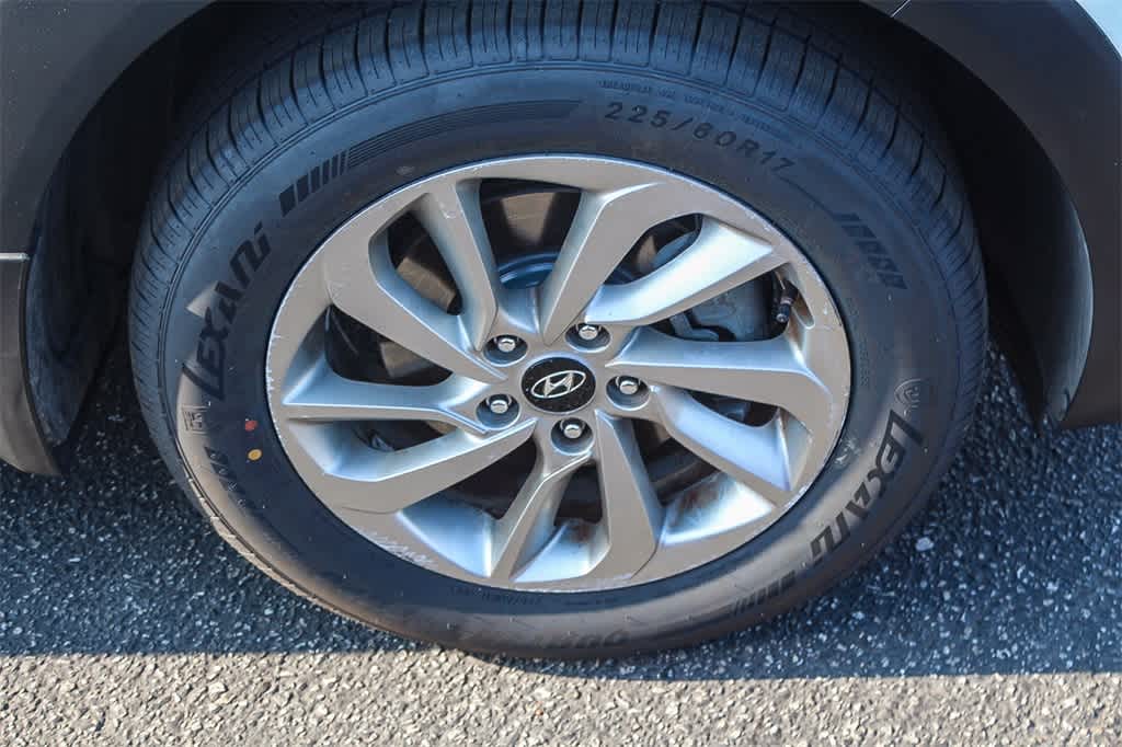 Thumbnail: 2016 Hyundai Tucson - 9