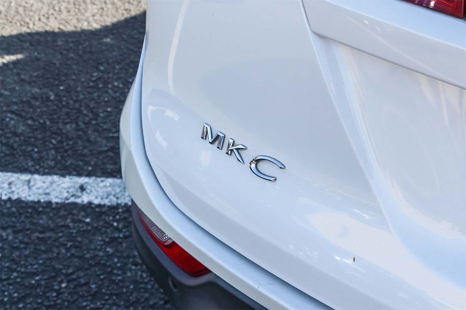 Thumbnail: 2015 Lincoln MKC - 9