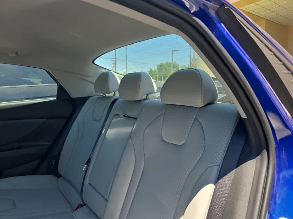 Thumbnail: 2023 Hyundai Elantra - 28