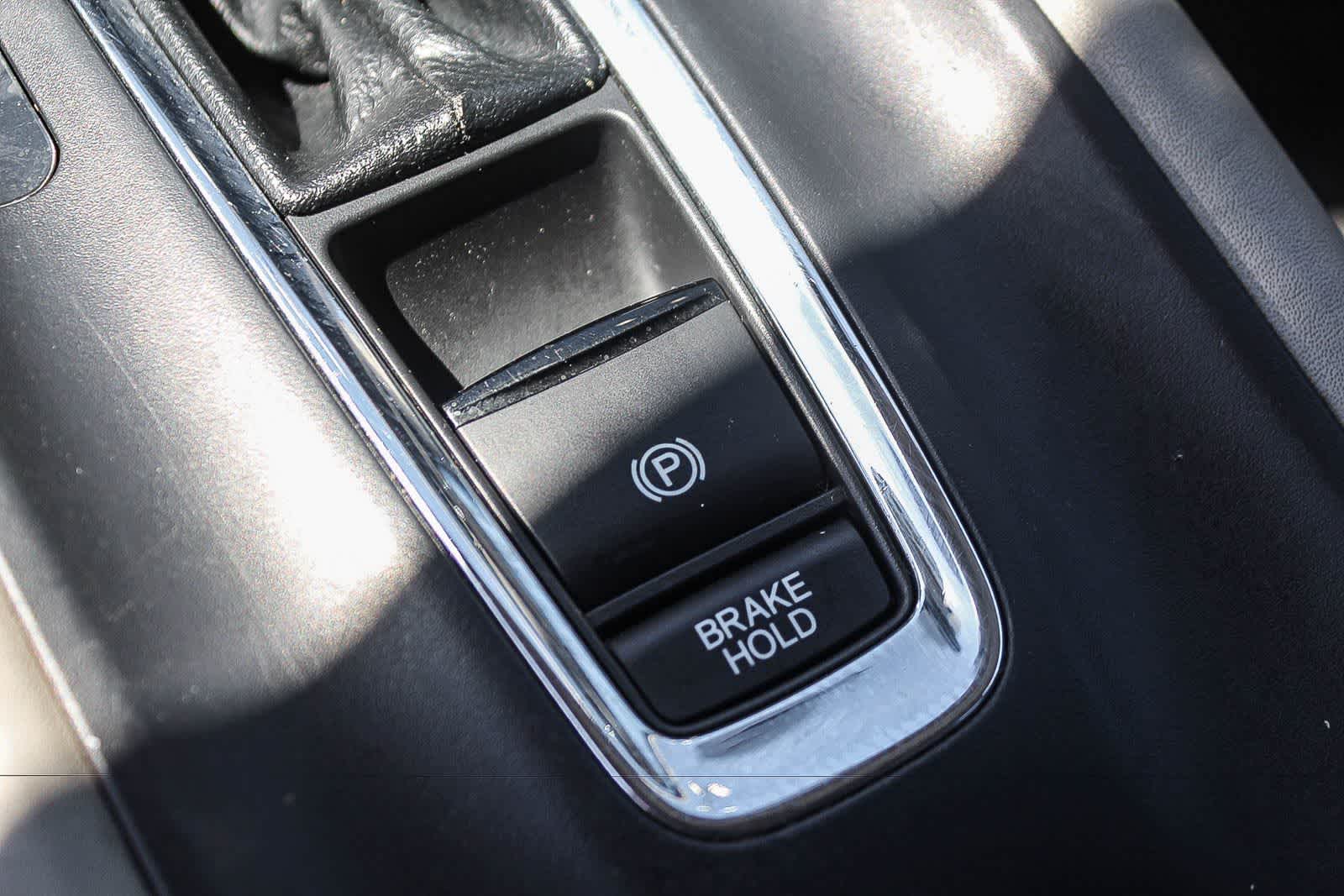 Thumbnail: 2019 Honda HR-V - 32