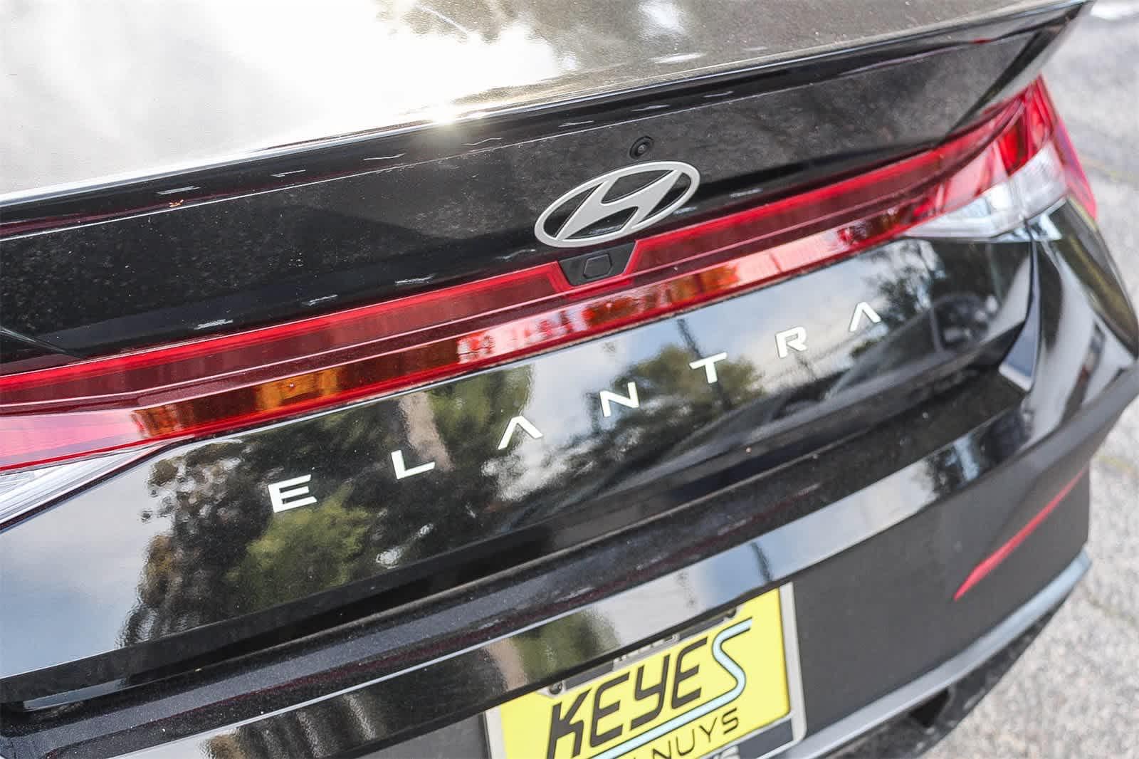 Thumbnail: 2026 Hyundai Elantra - 14