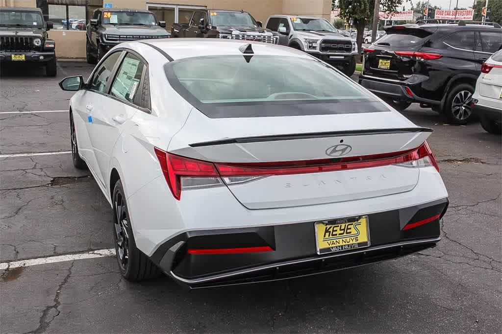 Thumbnail: 2026 Hyundai Elantra - 3