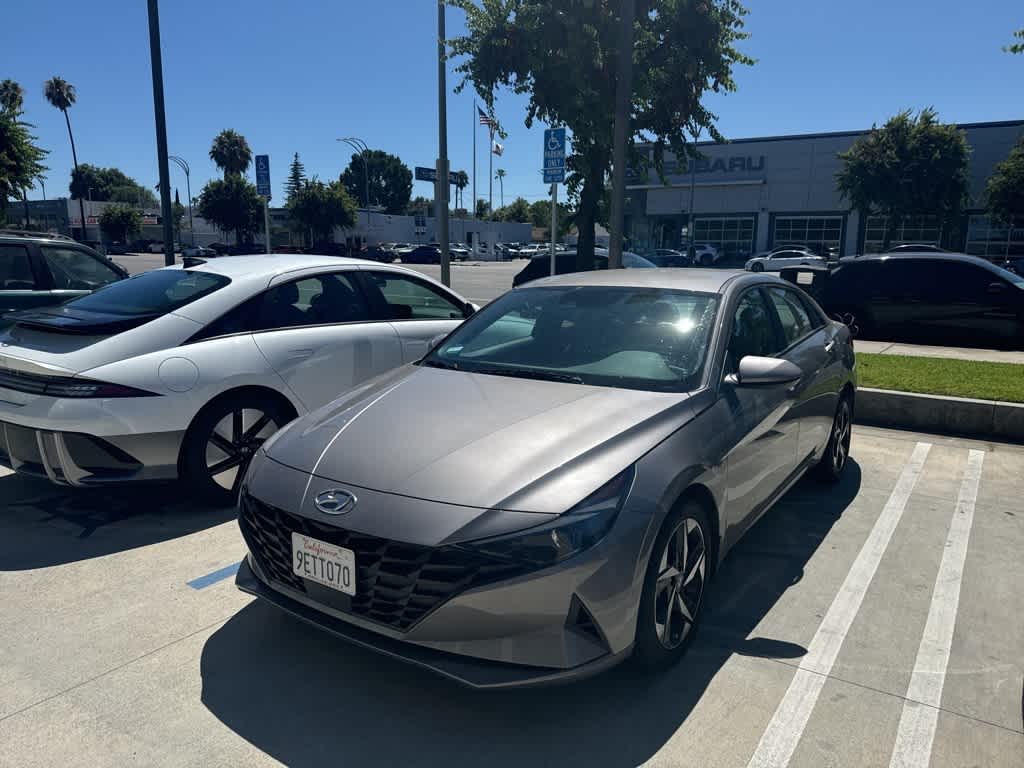 Thumbnail: 2023 Hyundai Elantra - 2