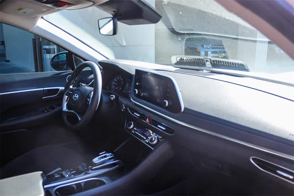 Thumbnail: 2022 Hyundai Sonata - 21