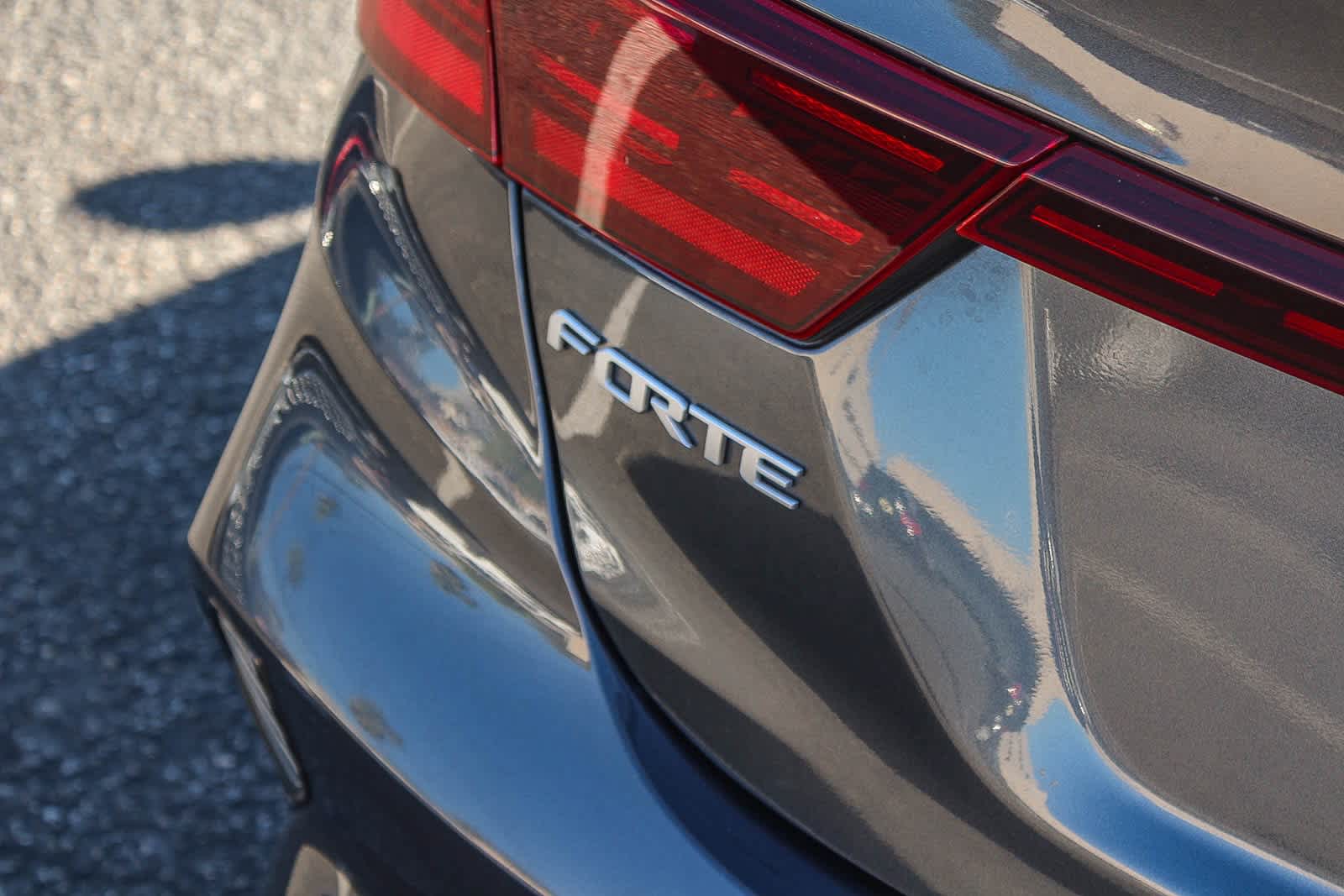 Thumbnail: 2023 Kia Forte - 9