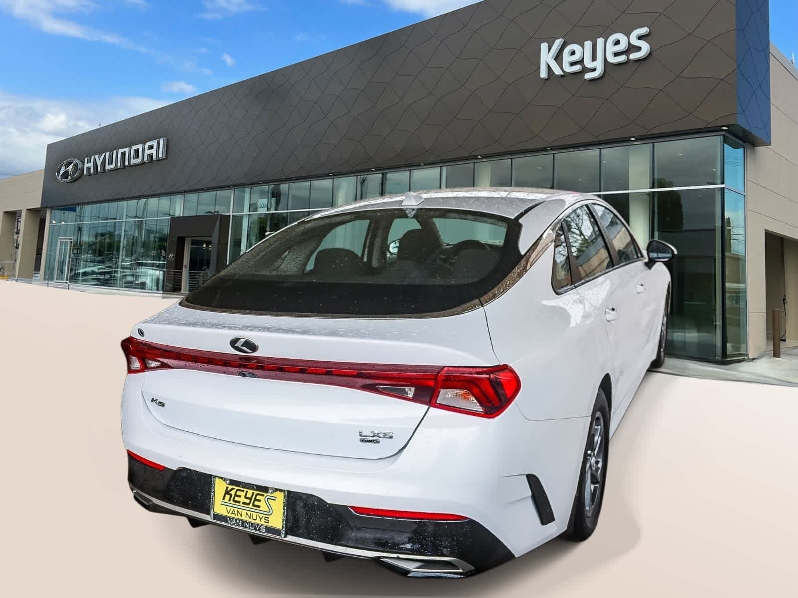 Thumbnail: 2021 Kia K5 - 4