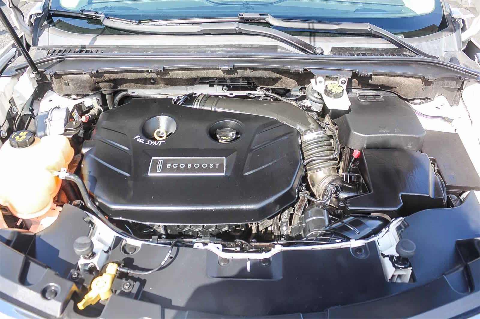 Thumbnail: 2015 Lincoln MKC - 38