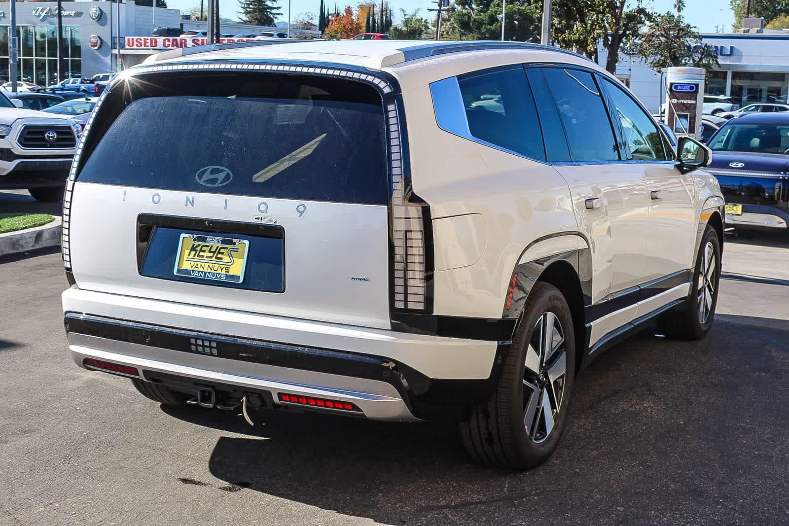 Thumbnail: 2026 Hyundai Ioniq - 4