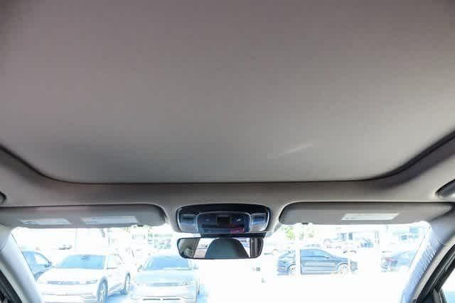 Thumbnail: 2024 Hyundai Tucson - 18