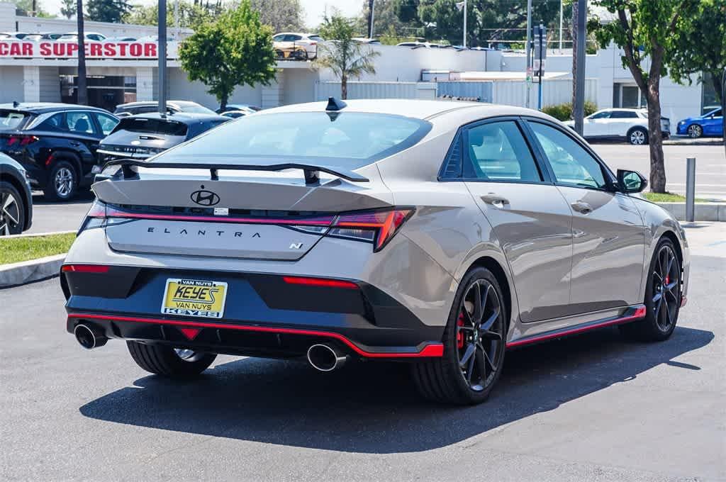 Thumbnail: 2025 Hyundai Elantra - 4