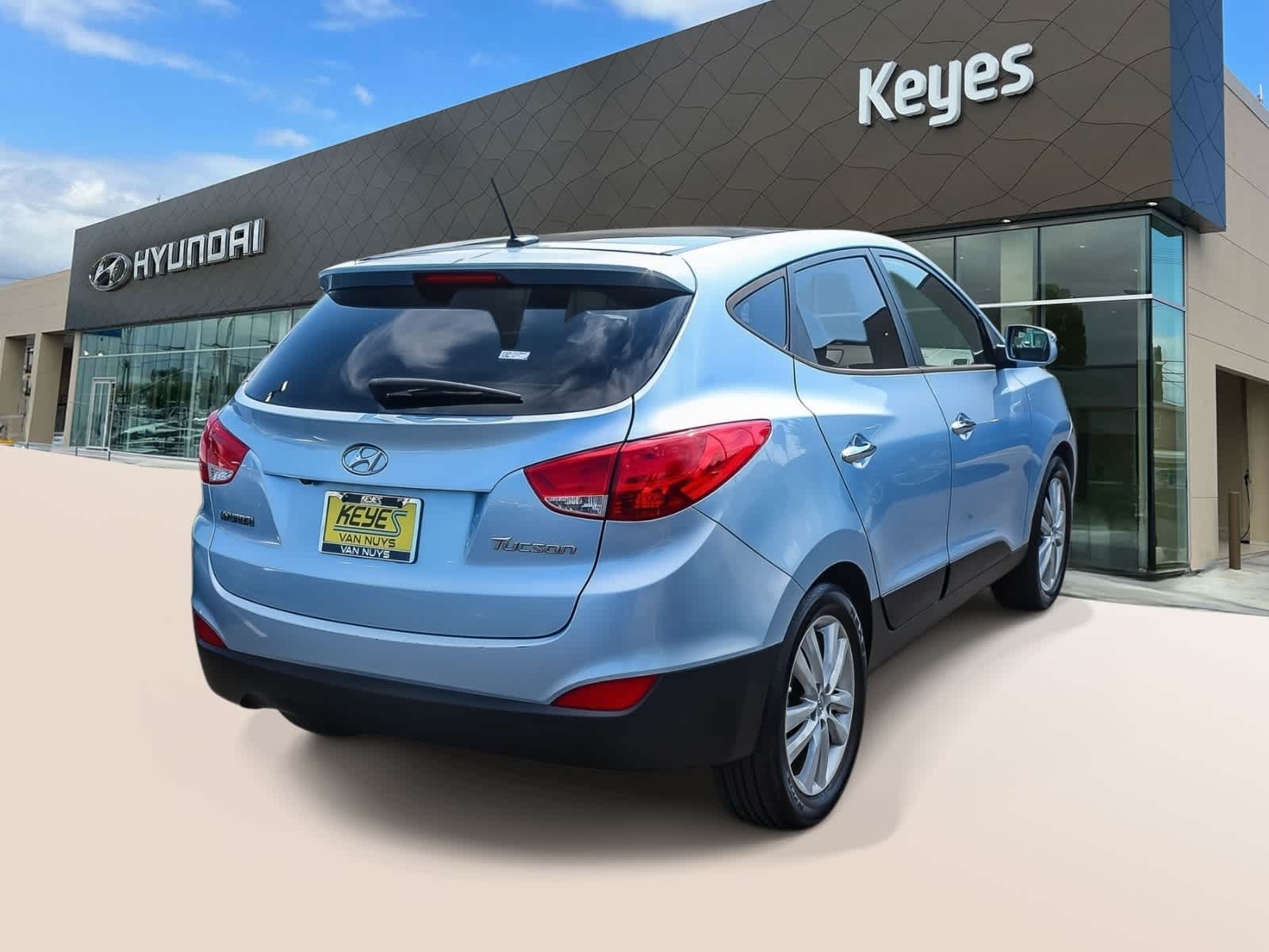 Thumbnail: 2012 Hyundai Tucson - 4