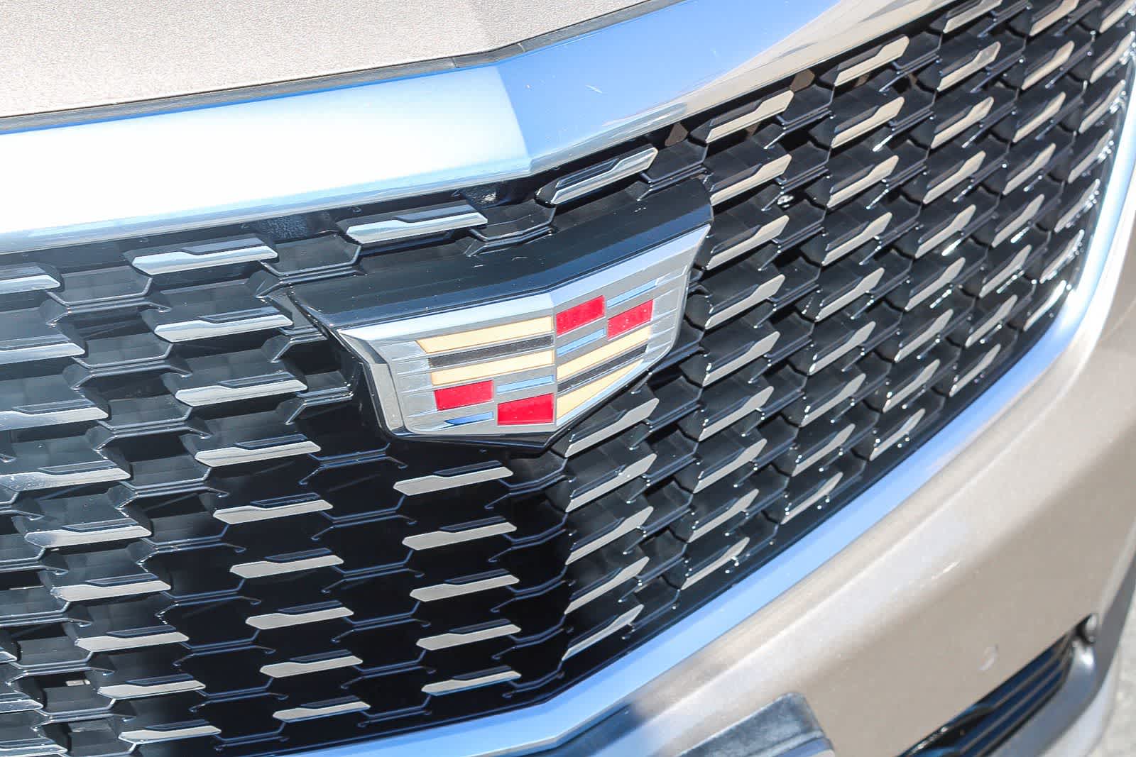 Thumbnail: 2022 Cadillac XT5 - 16