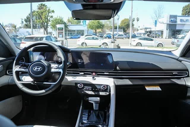 Thumbnail: 2025 Hyundai Elantra - 14