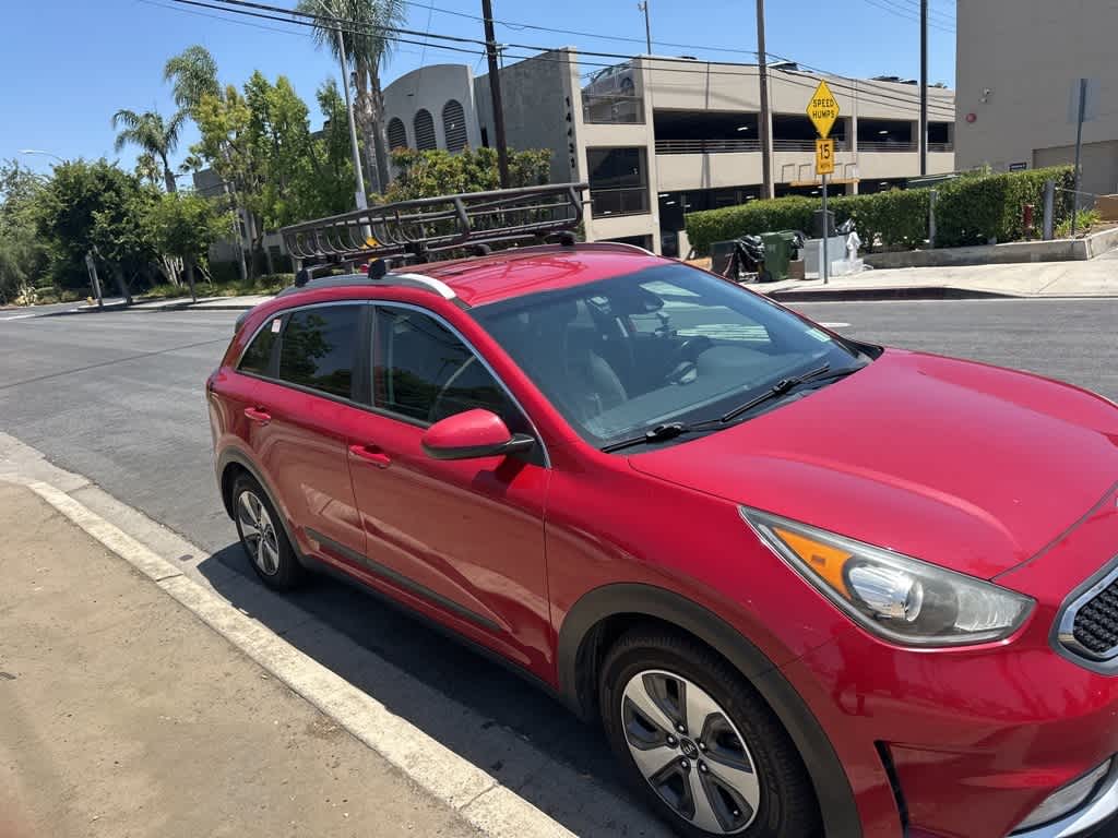 Thumbnail: 2018 Kia Niro - 7