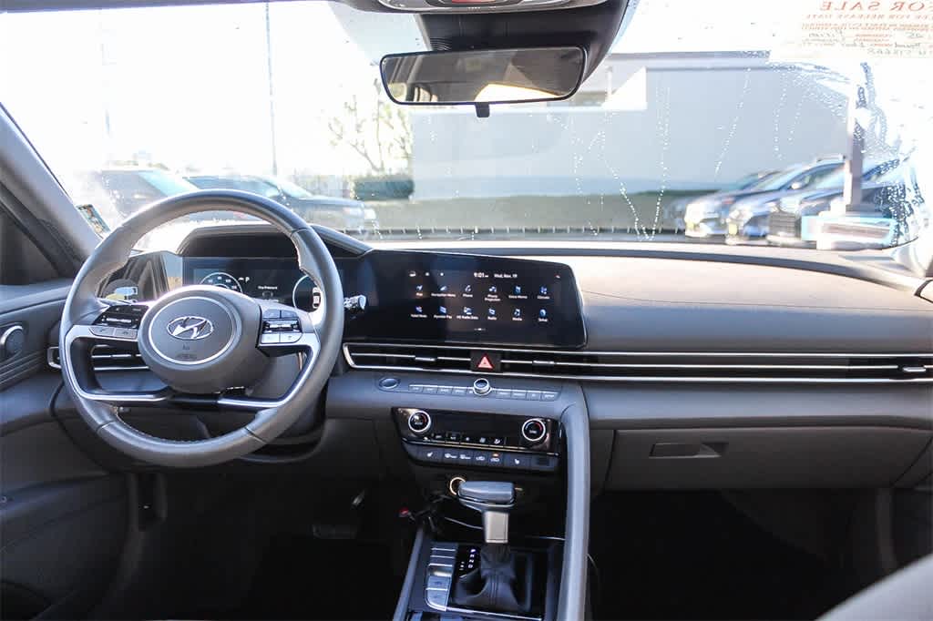 Thumbnail: 2023 Hyundai Elantra - 16