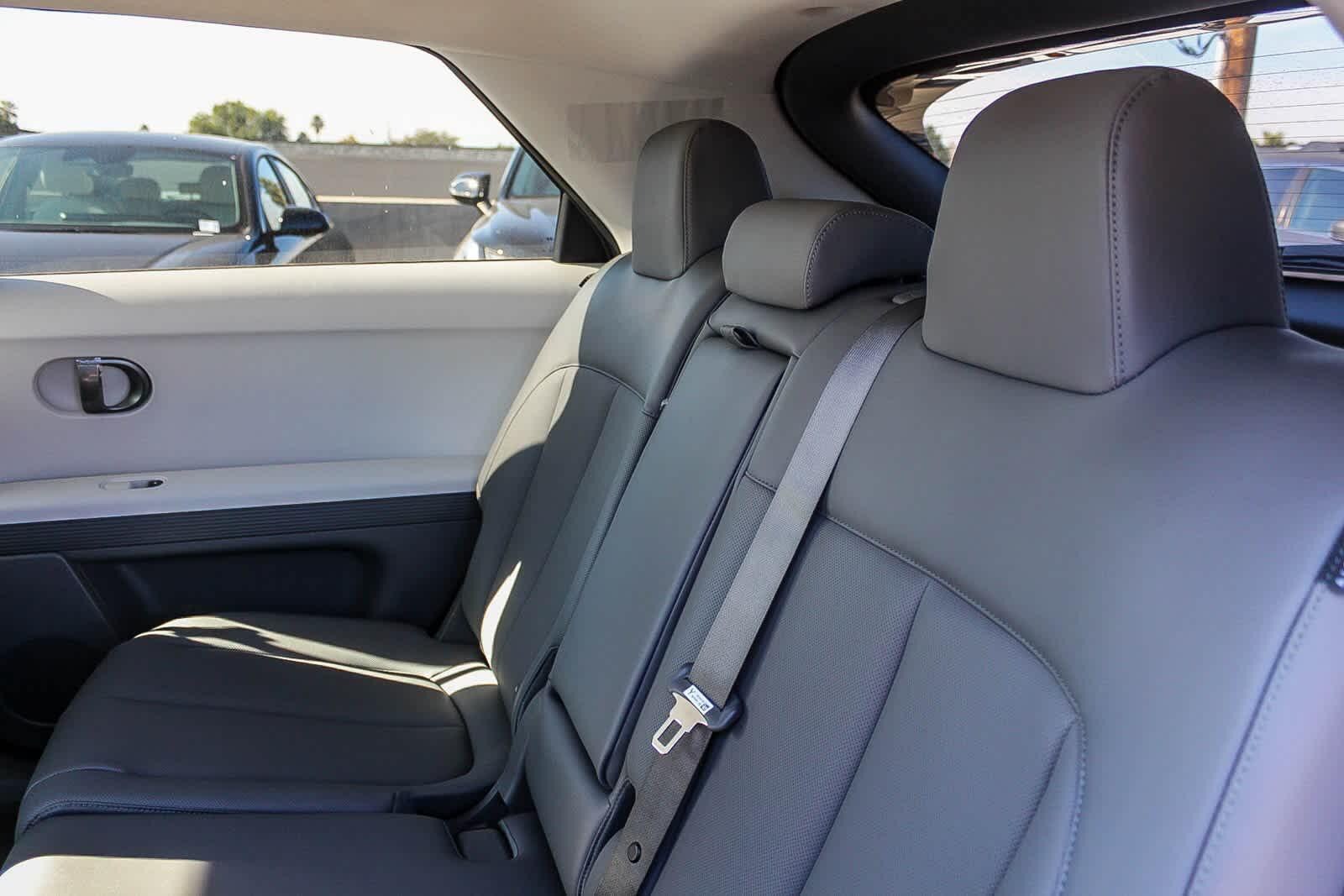 Thumbnail: 2026 Hyundai Ioniq 5 - 24