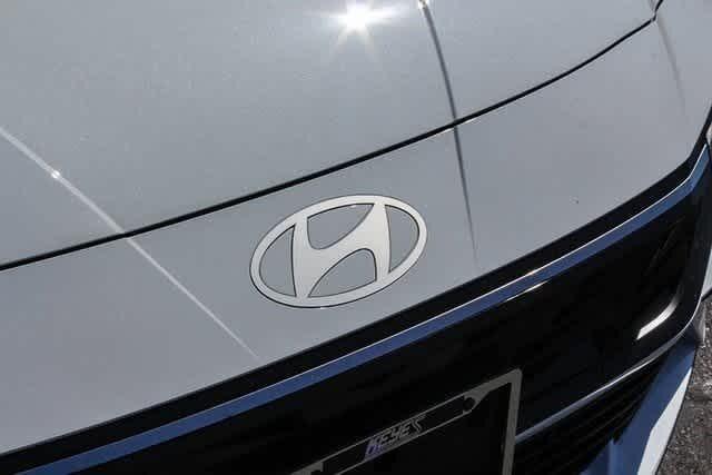 Thumbnail: 2025 Hyundai Elantra - 11